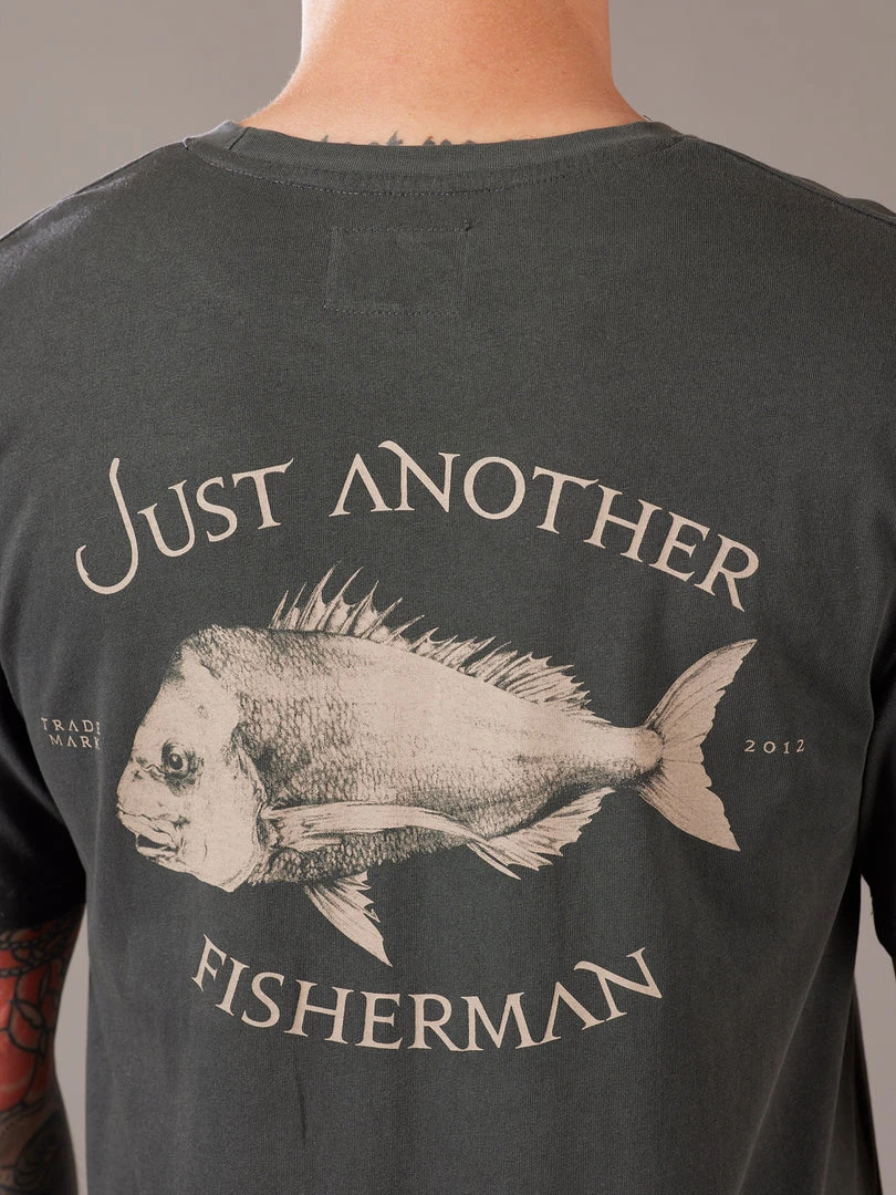 Just Another Fisherman Apparel SNAPPER LOGO TEE - AGED BLACK/SAND 8 Just Another Fisherman Apparel SNAPPER LOGO TEE - AGED BLACK/SAND